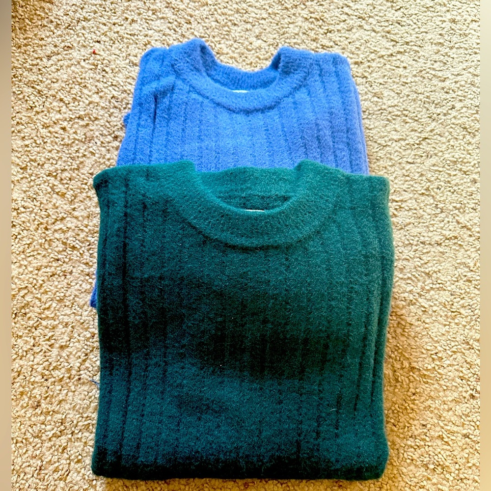 AERIE buttercream sweaters. Brand New💜